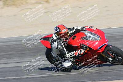 media/Dec-01-2025-Moto Forza (Mon) [[2daa91e15f]]/2-Intermediate Group/Session 4 Turn 9/